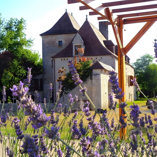 Property grounds - The Causse Room – Warm & Intimate Retreat (Gramat)