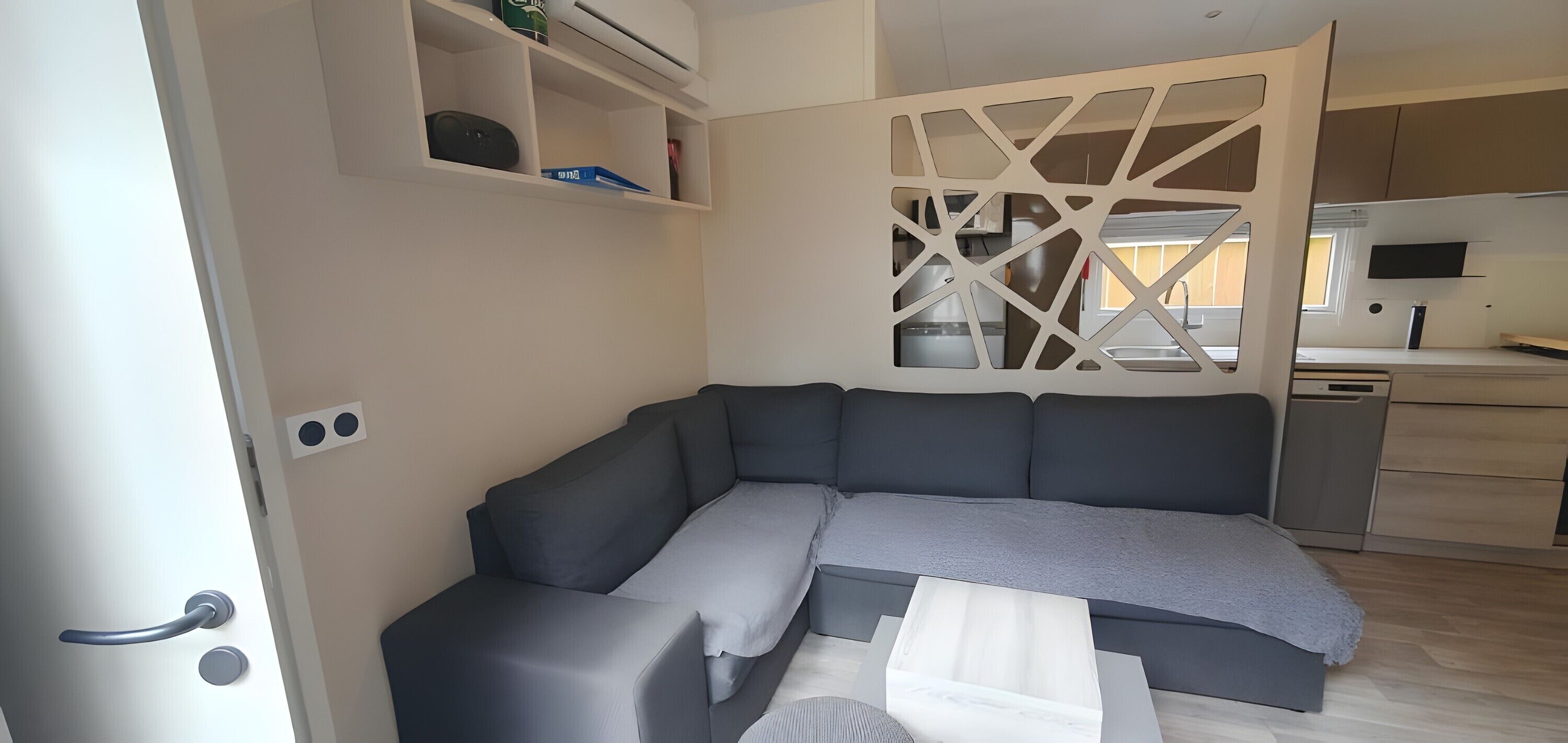 Televisie en een tafeltennistafel