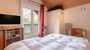 3 bedrooms