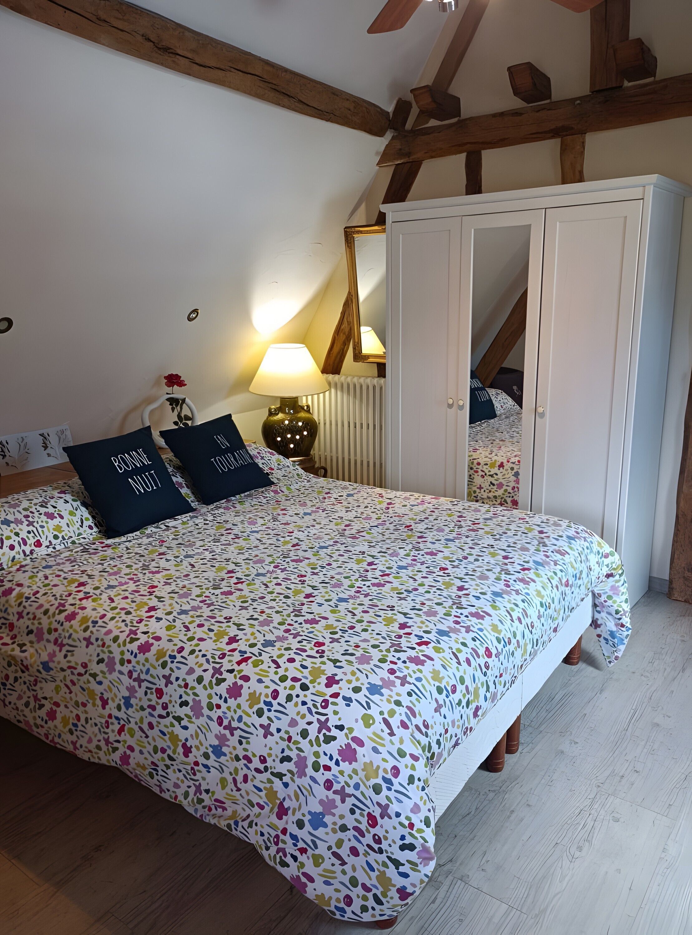 1 soverom, strykejern/-brett, wi-fi og sengetøy