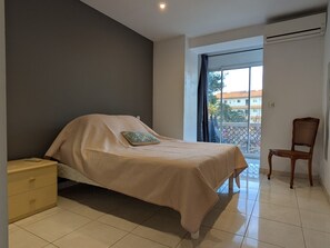 Bügeleisen/Bügelbrett, WLAN