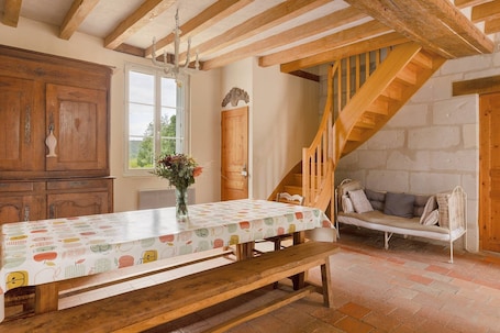 Interior. Bed and Breakfast 'Champ Du Bois' with Shared Garden and Wi-Fi
