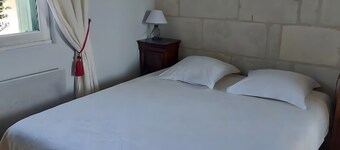 Bed and Breakfast 'Champ Du Bois' with Shared Garden and Wi-Fi