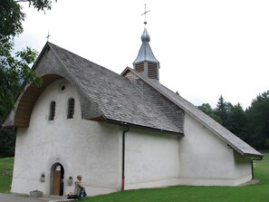 Exterior - Le Gîte Chez Fanfoué: Between Lake and Mountains, in the Countryside (Orcier)