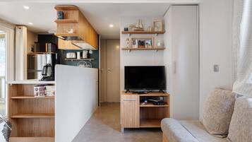 Televisio, pöytätennispöytä