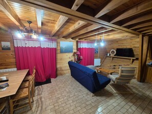 TV - Chalet des Cimes Étoilées – Comfort and Nature in the Heart of Sancy (Chastreix)