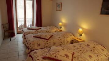 Een strijkplank/strijkijzer, wifi