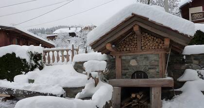 Gßte « La Ferme du Mont Blanc » : vue montagne, terrasse privée et Wi-Fi