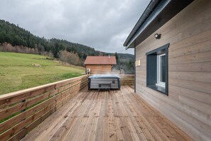 Terrace/patio - Gîte Perce Neige: Spa, Gym, Near Gérardmer and Ski Slopes (Gerbépal)