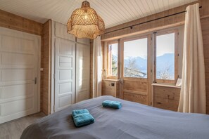 4 chambres, fer et planche à repasser, Wi-Fi, draps fournis