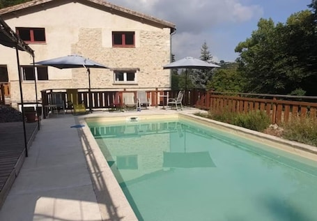 プール. Apartment 'Casa Arnera' with Shared Pool and Wi-Fi