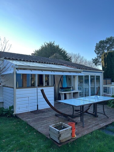 Bed & Breakfast 'Les Enclouses' mit privater Terrasse und WLAN