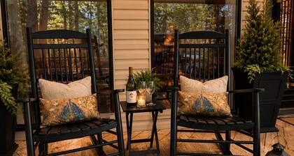 Executive Retreat in Rogers Near Beaver Lake
Peaceful Nature Getaway Lake access