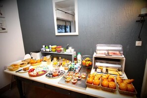 Free daily buffet breakfast - Les Alisiers (Houffalize)