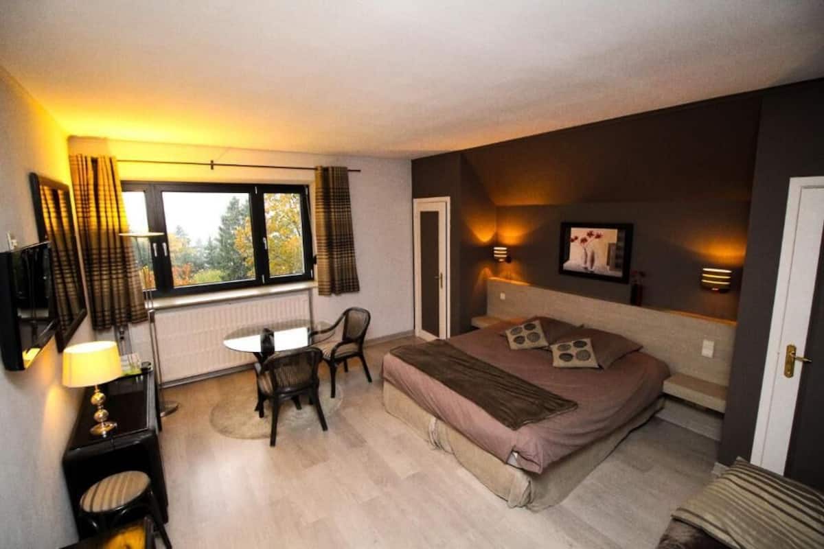 Comfort Double Room, Garden View | Down comforters, WiFi (free), bed sheets