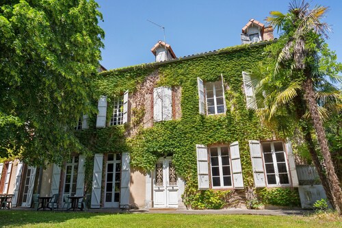Chambre 7 avec terrasse partagée, jardin commun et Wi-Fi