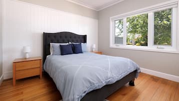 3 chambres, fer et planche à repasser, accès Internet, draps fournis