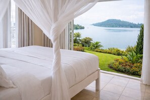 熨斗/熨衫板、Wi-Fi、床單