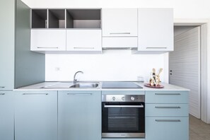 Fridge, microwave, dishwasher