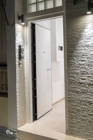 Interior - The Aqua - Stylish & Comfy Studio in Egaleo/Athens (Egaleo)