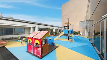 Utendørs lekeområde for barn