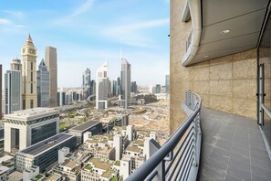 Terrace/patio - Luxury Suite Museum of the Future View (Dubai)