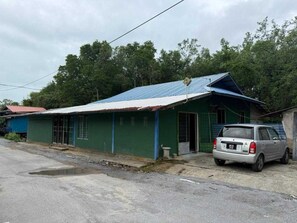 Exterior - OYO 91270 Sabsa Homestay (Kuching)