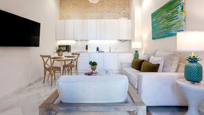 House - Spectacular Duplex With a Private Pool in Seville Mendoza Rios II (Seville)