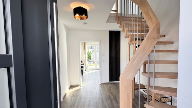 Interior - Spacious 118m² Suite for Work & Play | 3BR, 2BA, Office, WiFi, Parking (Remchingen)