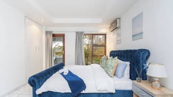 Apartment, 3 Bedrooms, Smoking, Balcony | 3 bedrooms
