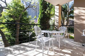 Apartment, 2 Bedrooms, Smoking, Balcony | Balcony - 2bed in Sandton City (Johannesburg)