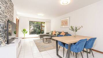 Apartamento, 3 quartos, para fumantes, sacada | Sala de jantar