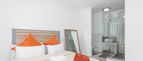 Apartment, 3 Bedrooms, Smoking, Garden View