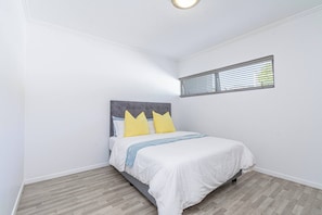 Apartment, 3 Bedrooms, Smoking, Garden View - 3 Bedroom Apartment in Sandton City (Johannesburg)
