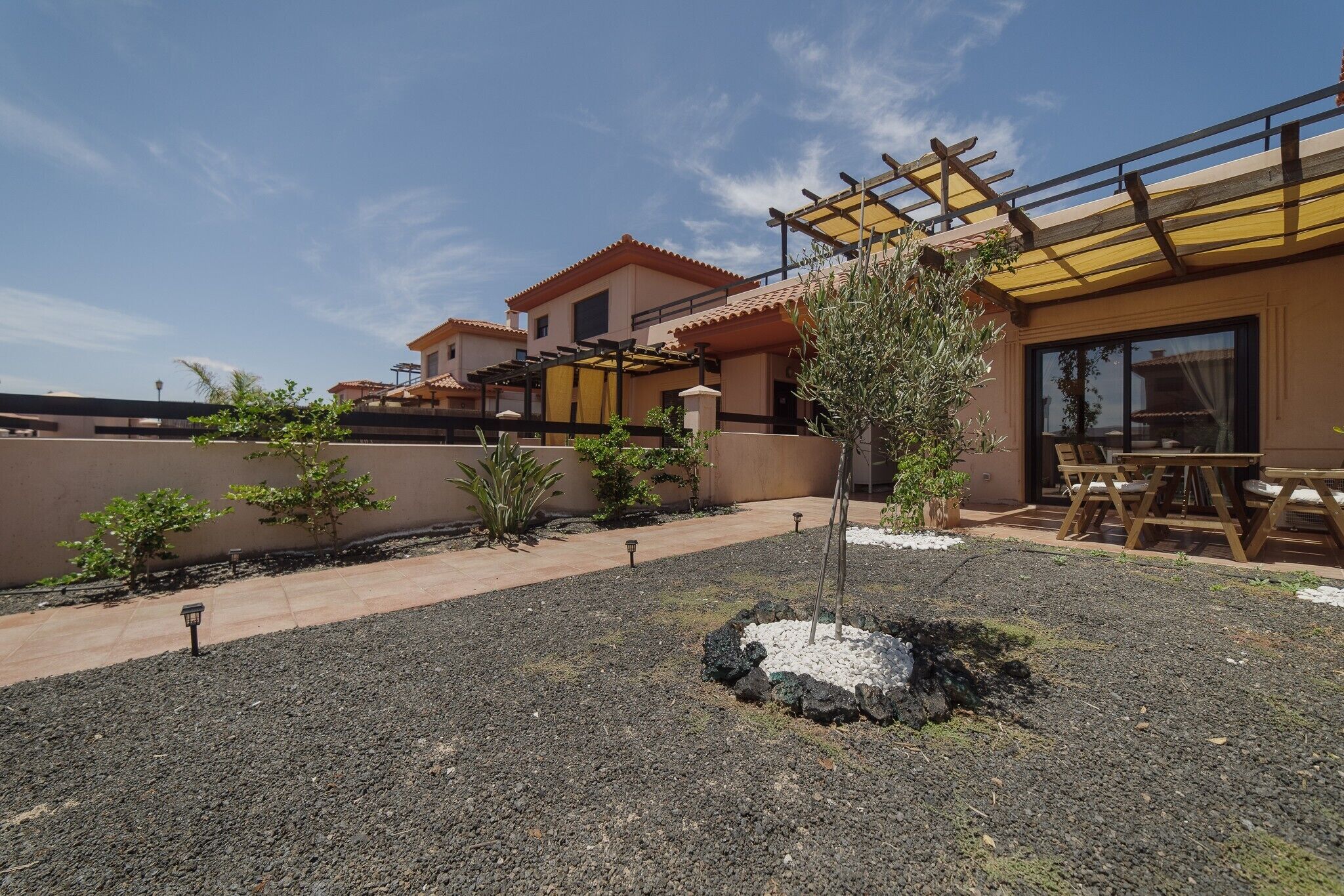 屋外ダイニングエリア