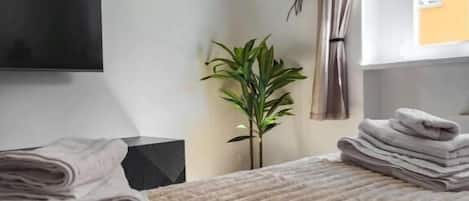 Individuelt dekorert, individuelt innredet og skrivebord for bærbar PC