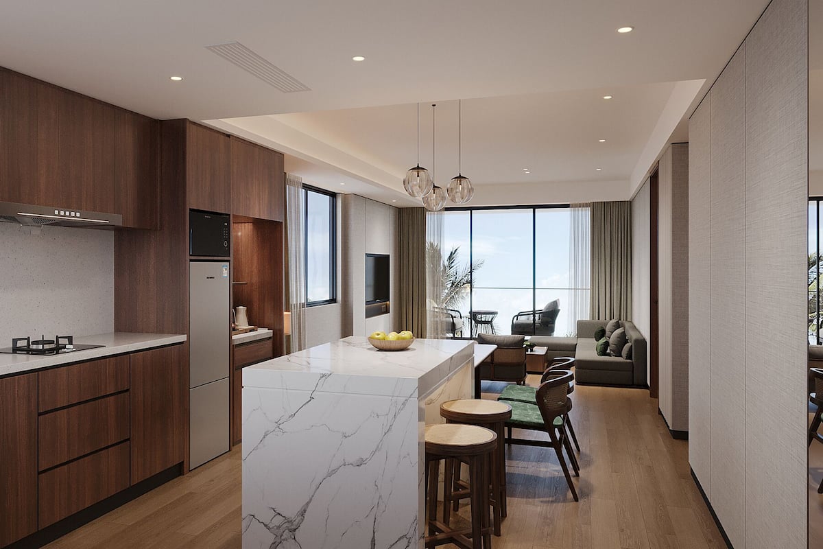 Refrigerador, microondas, utensilios de cocina