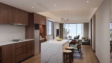 Luxury Apartment, 2 Bedrooms | Private kitchenette