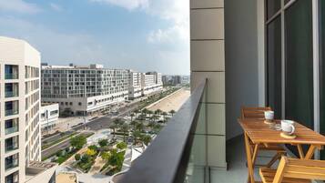 Appartement, balkon, uitzicht op de stad | Balkon