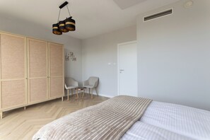 Appartement (84) | Een strijkplank/strijkijzer