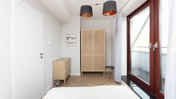 Apartment (84) | Iron/ironing board