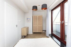 Apartamento (84) | Ferros/tábuas de passar roupa