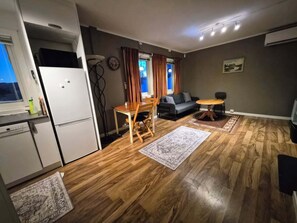 Apartment, 1 Bedroom | Living room