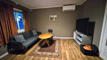 Apartment, 1 Bedroom | Living room