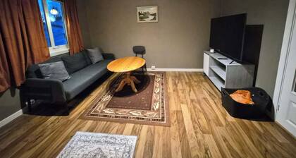 Cosy Flat With its own Entrance and Parking