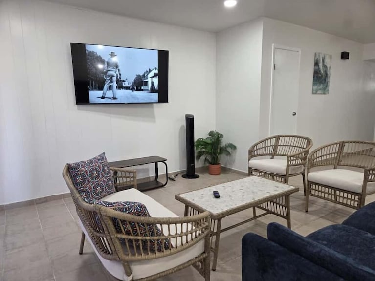 Casa 707, Cheerful 3bd/2.5ba W/ Private Balcony! - 布朗斯維爾
