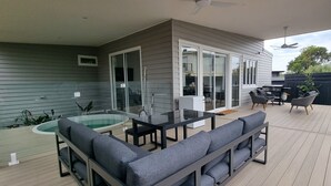 Unclassified image, 5 of 24, button - Amazing Winter Escape With Private Heated Spa (Melbourne)