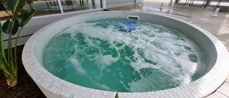 室外 SPA 浴缸