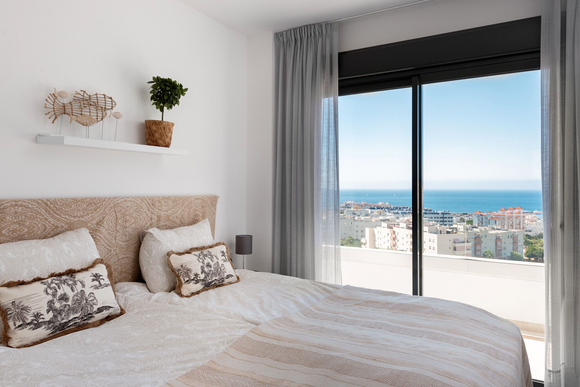 4 Schlafzimmer, Bügeleisen/Bügelbrett, WLAN, Bettwäsche