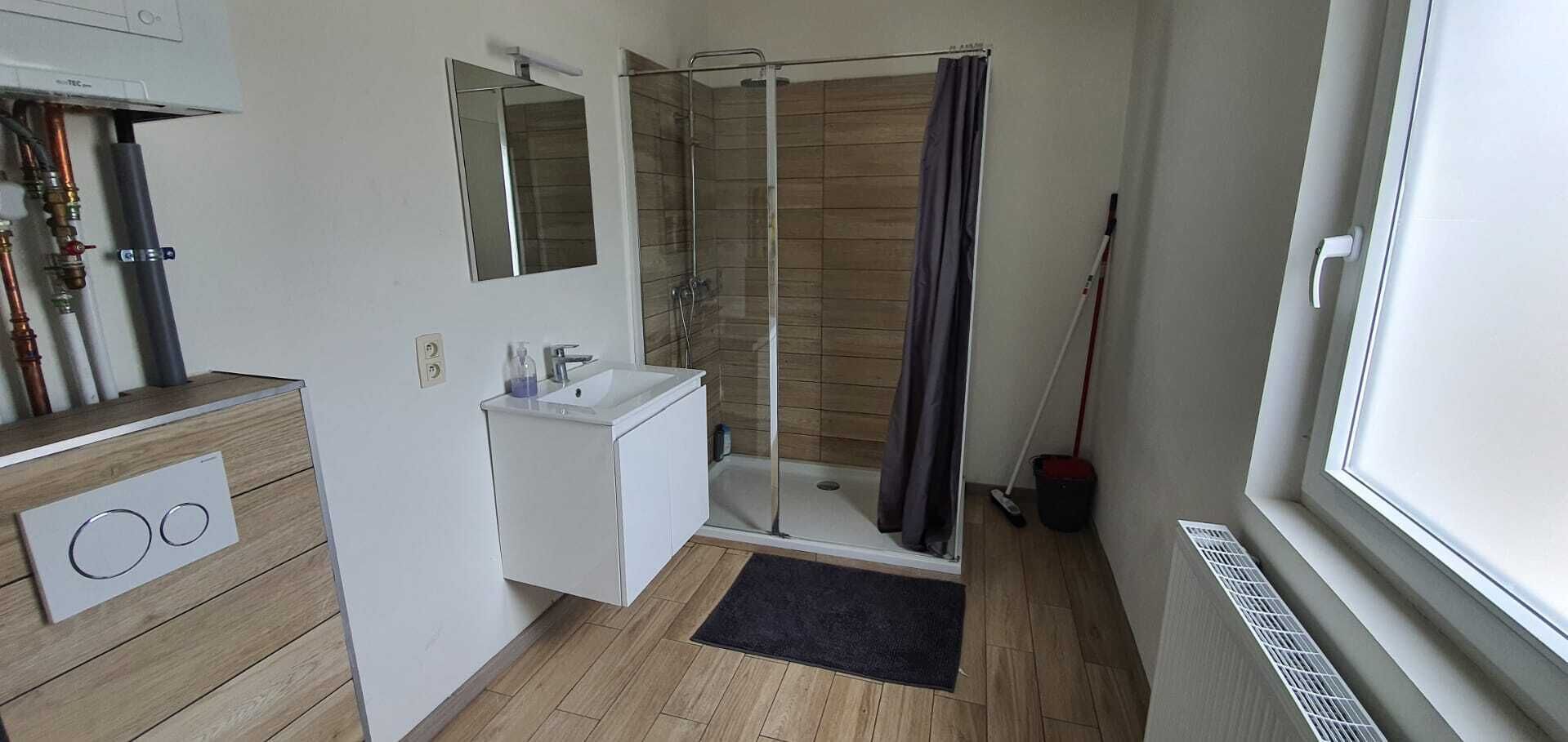 Casa adosada básica | Baño